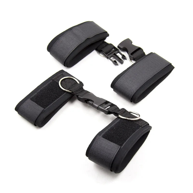 Couples SM Handcuffs Slave