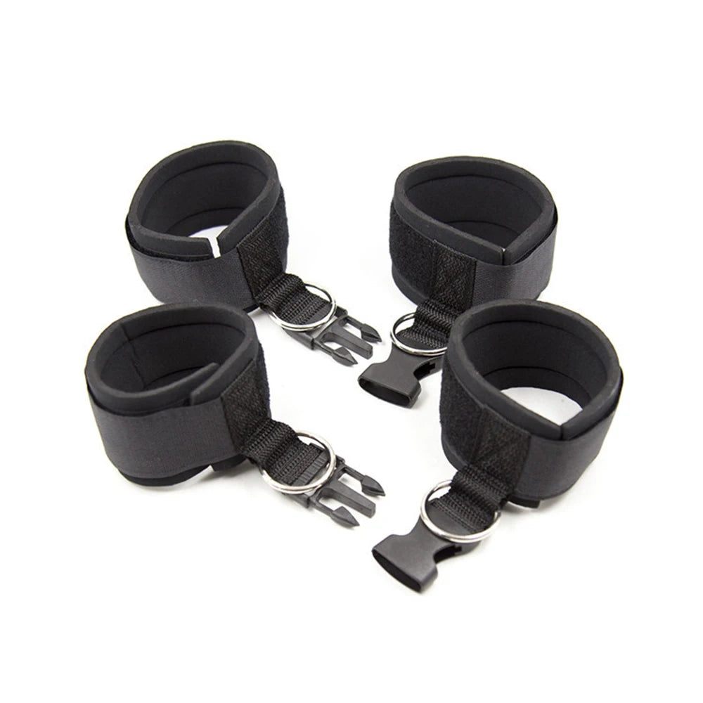 Couples SM Handcuffs Slave